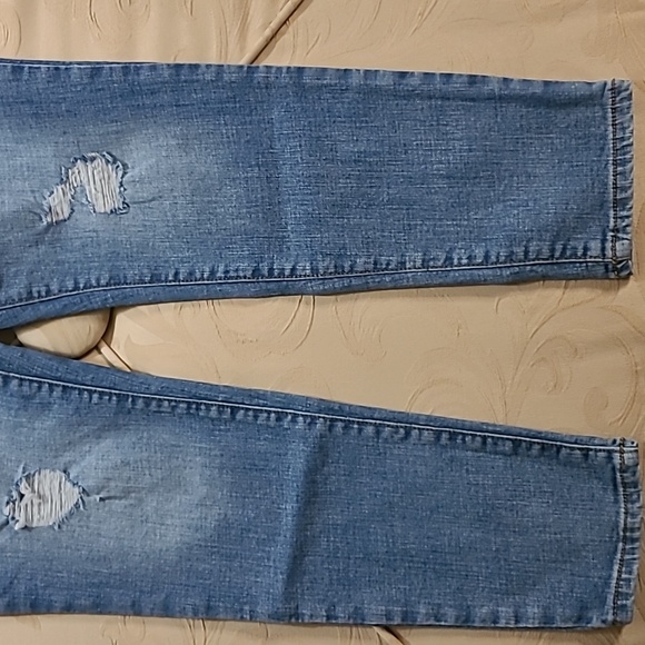 Seven7, size 10, light blue wash distressed denim - Picture 4 of 8